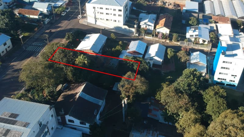 Foto 3 de 10: Terreno em leilão em Erechim - RS, bairro Bela Vista — LOTE 001 TERRENO URBANO, CONSISTENTE EM PARTE DA CHÁCARA Nº 15, do Polígono Norte, com área de 460,0