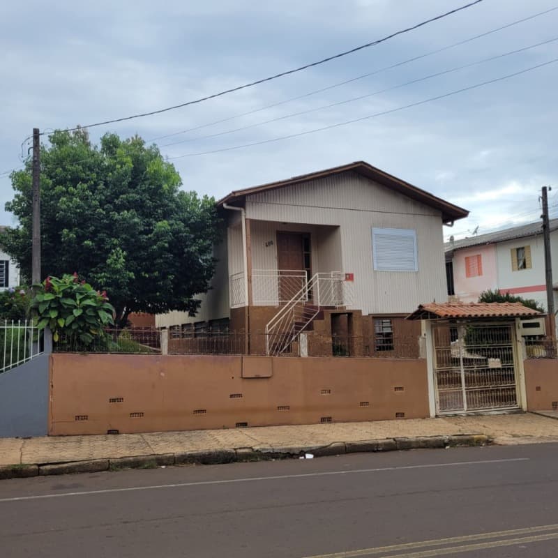Foto 2 de 4: Terreno em leilão em Erechim - RS, bairro Boa Vista — LOTE 002 TERRENO URBANO, CONSISTENTE EM PARTE DA CHÁCARA Nº 85, do Polígono Três Vendas, com área de