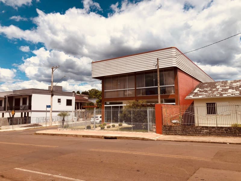Foto 13 de 17: Comercial em leilão em Erechim - RS, bairro Victória Ii — LOTE 007 LOTE URBANO Nº 10, desmembrado de Parte da Chácara nº 137, do Polígono Sul, esquina das Rua