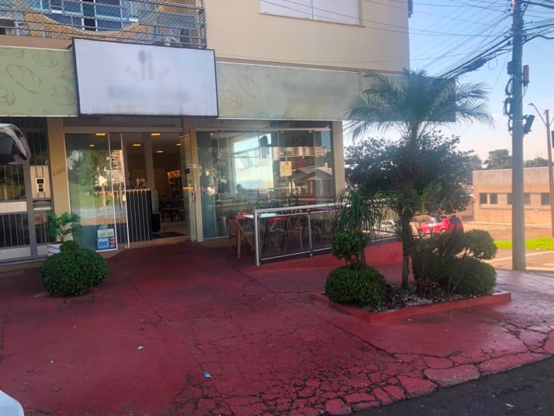 Foto 10 de 22: Comercial em leilão em Erechim - RS, bairro Centro — LOTE 001 SALA COMERCIAL DE Nº 01 (UM), no térreo, do Residencial Tonial, com a área privativa de 117