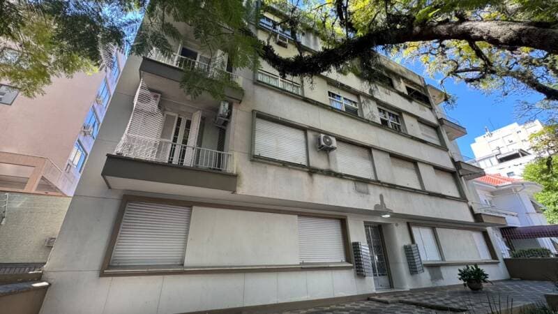 Foto 3 de 41: Apartamento em leilão em Porto Alegre - RS, bairro Petrópolis — LOTE 005 APARTAMENTO 403 do condomínio “EDIFÍCIO ALBINA”, no terceiro andar ou quinto pavimento, de