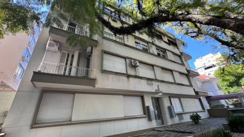 Foto 5 de 41: Apartamento em leilão em Porto Alegre - RS, bairro Petrópolis — LOTE 005 APARTAMENTO 403 do condomínio “EDIFÍCIO ALBINA”, no terceiro andar ou quinto pavimento, de
