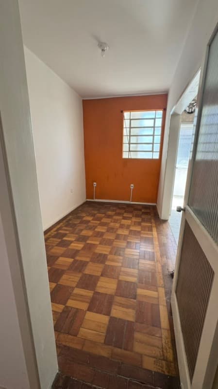 Foto 15 de 41: Apartamento em leilão em Porto Alegre - RS, bairro Petrópolis — LOTE 005 APARTAMENTO 403 do condomínio “EDIFÍCIO ALBINA”, no terceiro andar ou quinto pavimento, de