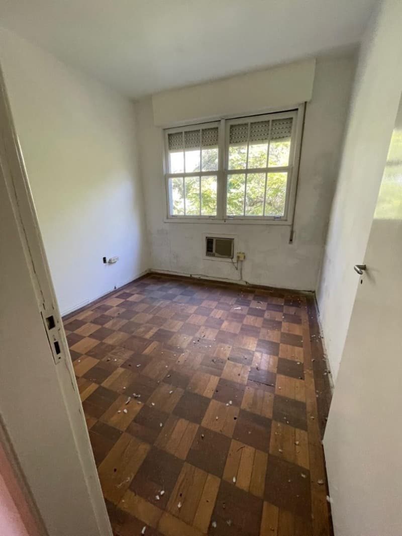 Foto 34 de 41: Apartamento em leilão em Porto Alegre - RS, bairro Petrópolis — LOTE 005 APARTAMENTO 403 do condomínio “EDIFÍCIO ALBINA”, no terceiro andar ou quinto pavimento, de