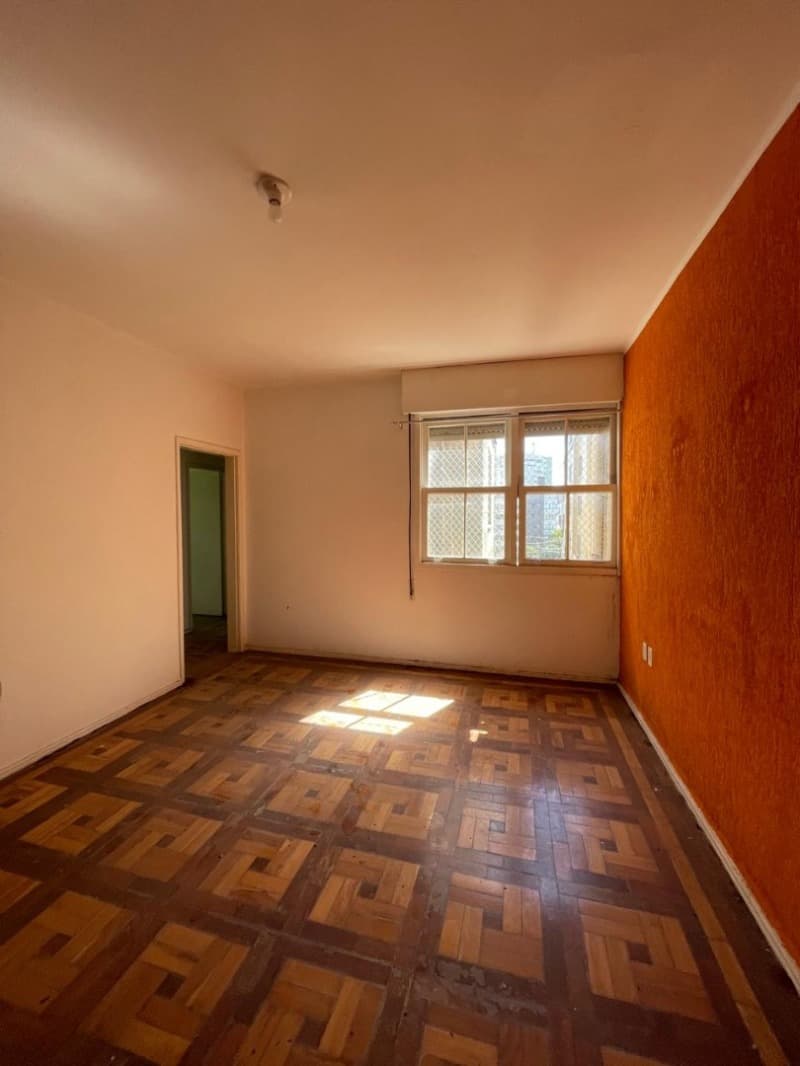 Foto 35 de 41: Apartamento em leilão em Porto Alegre - RS, bairro Petrópolis — LOTE 005 APARTAMENTO 403 do condomínio “EDIFÍCIO ALBINA”, no terceiro andar ou quinto pavimento, de