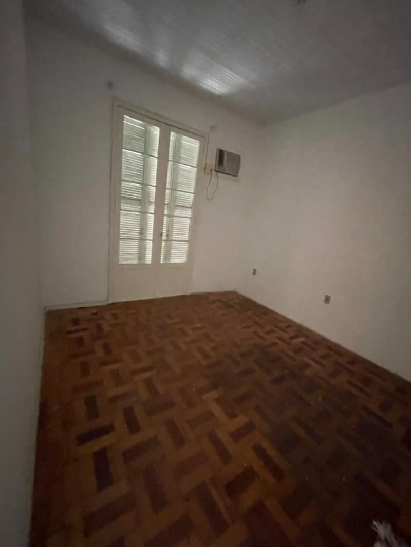 Foto 36 de 41: Apartamento em leilão em Porto Alegre - RS, bairro Petrópolis — LOTE 005 APARTAMENTO 403 do condomínio “EDIFÍCIO ALBINA”, no terceiro andar ou quinto pavimento, de