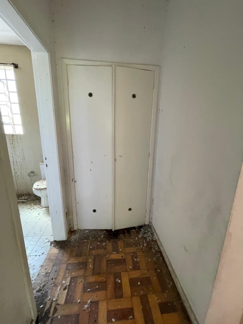 Foto 37 de 41: Apartamento em leilão em Porto Alegre - RS, bairro Petrópolis — LOTE 005 APARTAMENTO 403 do condomínio “EDIFÍCIO ALBINA”, no terceiro andar ou quinto pavimento, de