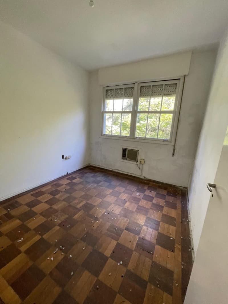 Foto 38 de 41: Apartamento em leilão em Porto Alegre - RS, bairro Petrópolis — LOTE 005 APARTAMENTO 403 do condomínio “EDIFÍCIO ALBINA”, no terceiro andar ou quinto pavimento, de
