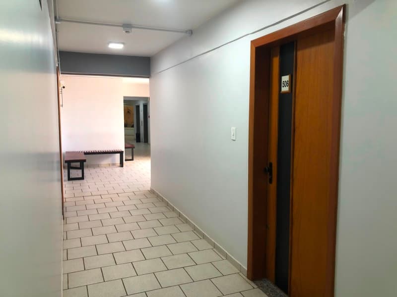 Foto 4 de 4: Comercial em leilão em Erechim - RS, bairro Centro — LOTE 006 SALA Nº 506, no 5º Pavimento, do Prédio denominado Edifício Centro Comercial Praça Da Bande