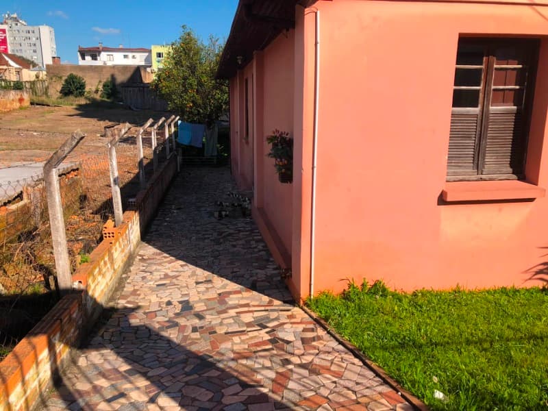 Foto 2 de 6: Terreno em leilão em Erechim - RS, bairro Centro — LOTE 008 A FRAÇÃO IDEAL DE 3% (18,75M²) SOBRE PARTE DO LOTE URBANO Nº 05, da Rua Argentina, com área