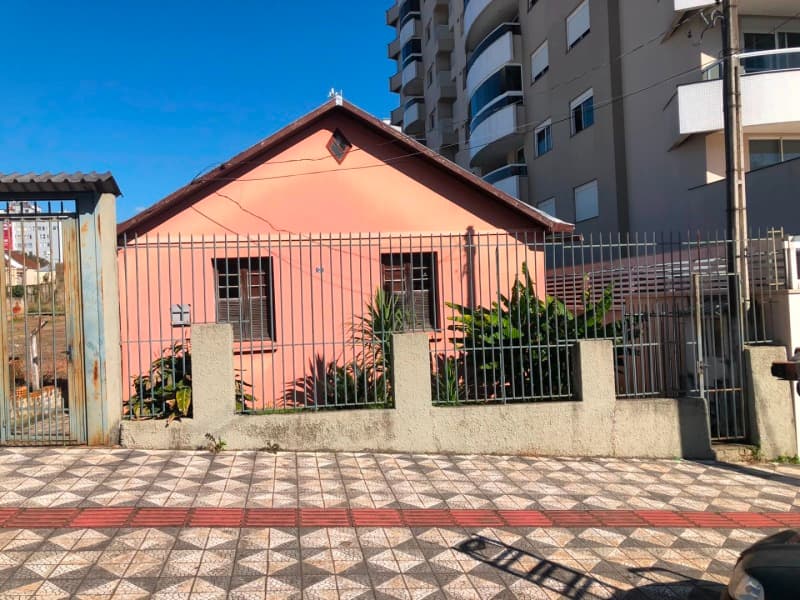 Foto 5 de 6: Terreno em leilão em Erechim - RS, bairro Centro — LOTE 008 A FRAÇÃO IDEAL DE 3% (18,75M²) SOBRE PARTE DO LOTE URBANO Nº 05, da Rua Argentina, com área
