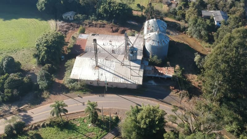 Foto 1 de 30: Terreno em leilão em Charrua - RS, bairro Vila Charrua Baixa — LOTE 003 (LOTE ENGLOBADO) 03 IMÓVEIS URBANOS em CHARRUA/RS + Benfeitorias