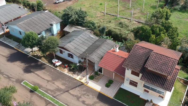 Foto 3 de 12: Casa em leilão em Mariano Moro - RS, bairro Centro — LOTE 005 LOTE URBANO Nº 6, da Quadra nº 16, com a área de 340,00² em MARIANO MORO/RS + Benfeitoria