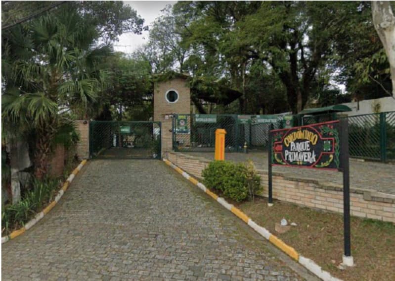 Foto 2 de 3: Terreno em leilão em Carapicuíba - SP — LOTE 001 Terreno de 2.701 m² no Cond. Parque Primavera em Carapicuíba/SP