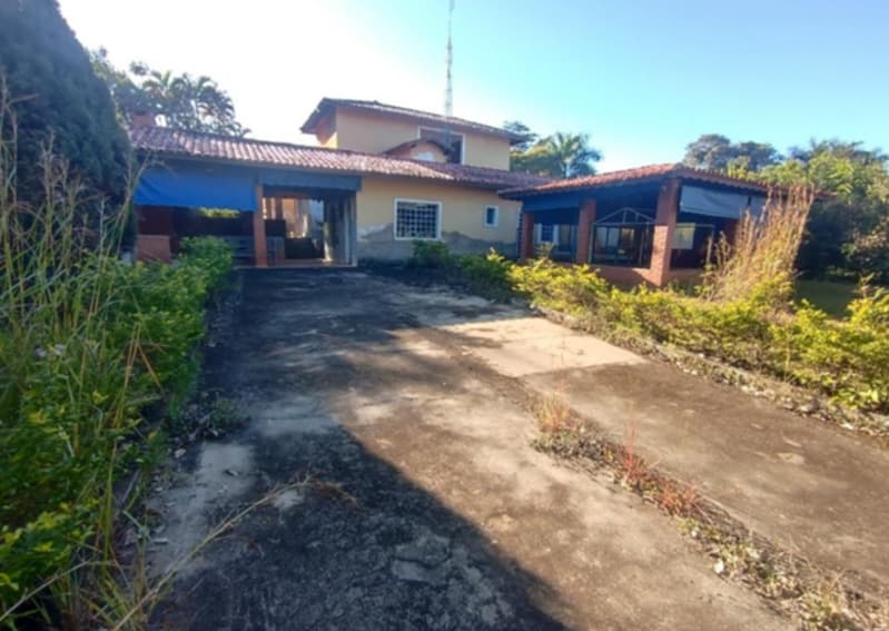 Foto 5 de 9: Casa em leilão em Itu - SP — LOTE 001 Duas casas em terreno com área de 3.234,50 m² em no Cond. City Castello em Itu/SP