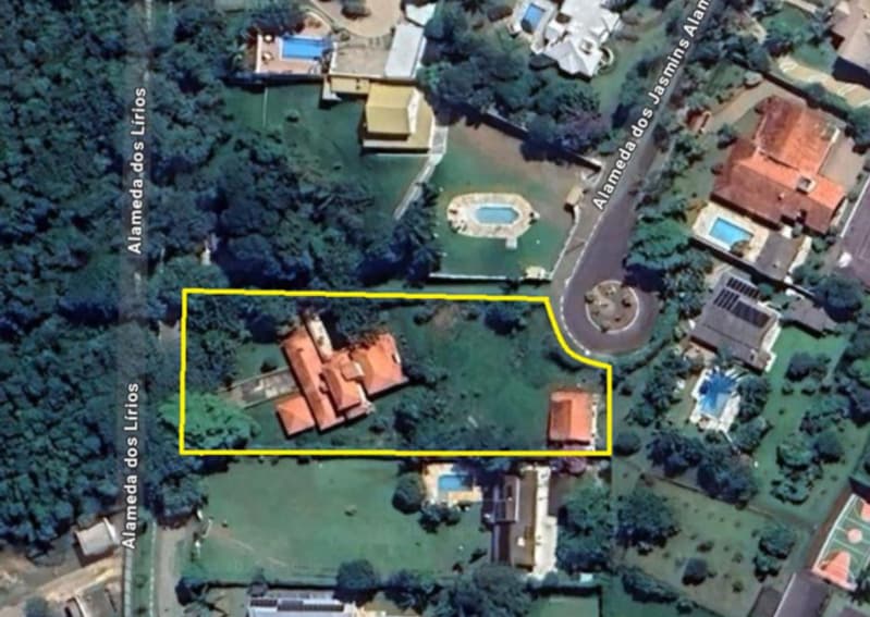 Foto 1 de 9: Casa em leilão em Itu - SP — LOTE 001 Duas casas em terreno com área de 3.234,50 m² em no Cond. City Castello em Itu/SP