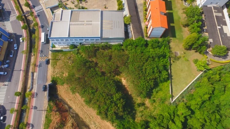 Terreno em leilão em Porto Feliz - SP, bairro Vila Pinheirinho — LOTE 001 Terreno de 4.220,32m² em Porto Feliz/SP