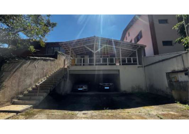 Terreno em leilão em Cotia - SP — LOTE 001 Direitos sobre Terreno no Lot. Jardim das Flores em Cotia/SP