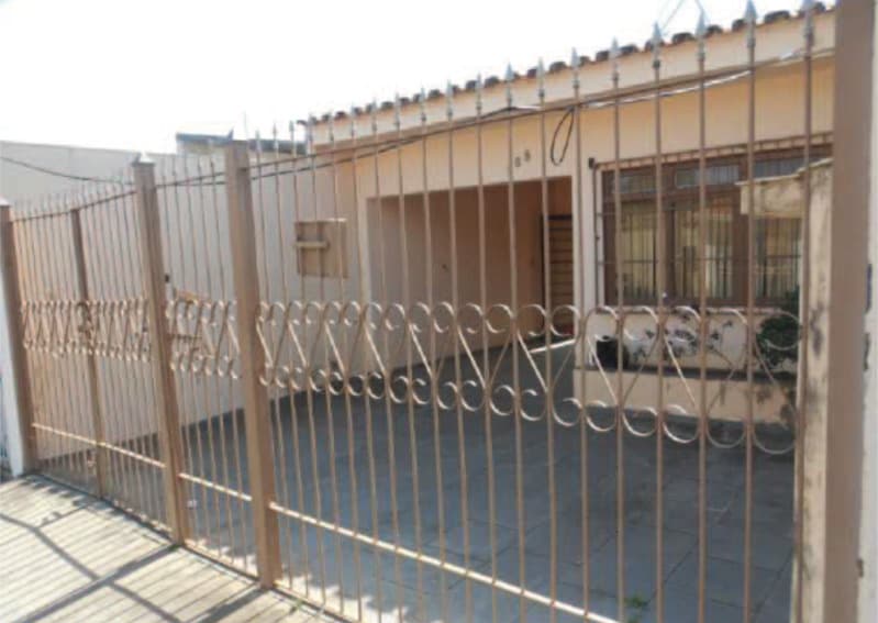 Casa em leilão em Itu - SP, bairro Parque das Rosas — LOTE 001 50% de uma casa em Itu/SP