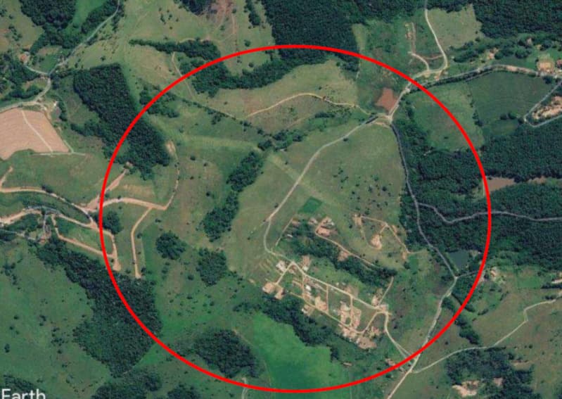 Area Rural em leilão em Piracaia - SP, bairro Canedos — LOTE 001 Direitos sobre área de 153.600,00m² do imóvel Quinhão nº VII em Piracaia/SP