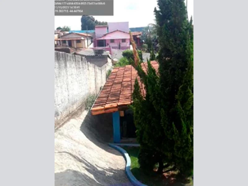 Foto 8 de 16: Casa em leilão em Fortuna De Minas - MG, bairro Centro — Casa - Fortuna de Minas - MG