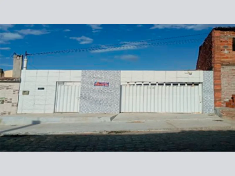Foto 1 de 8: Casa em leilão em Afogados Da Ingazeira - PE, bairro Sobreira — Casa - Afogados da Ingazeira - PE