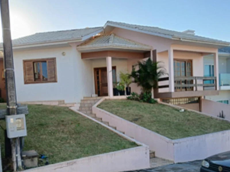 Casa em leilão em Abelardo Luz - SC, bairro Centro — Casa - Abelardo Luz - SC