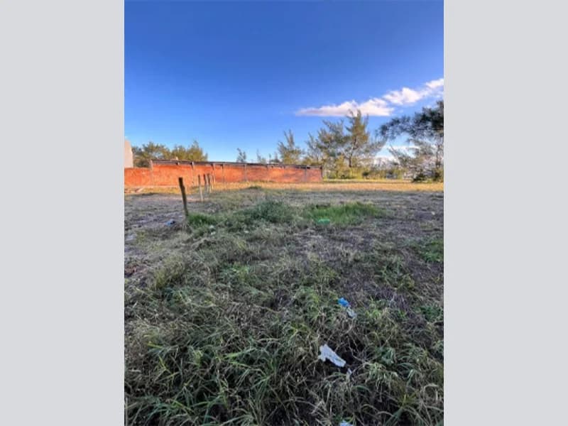 Foto 2 de 5: Terreno em leilão em Capão Da Canoa - RS, bairro Praia Guarani — Terreno - Capão da Canoa - RS