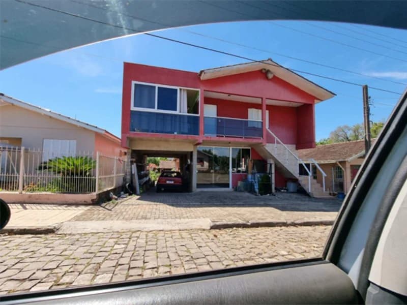 Casa em leilão em Arroio Do Meio - RS — Casa - Arroio do Meio - RS