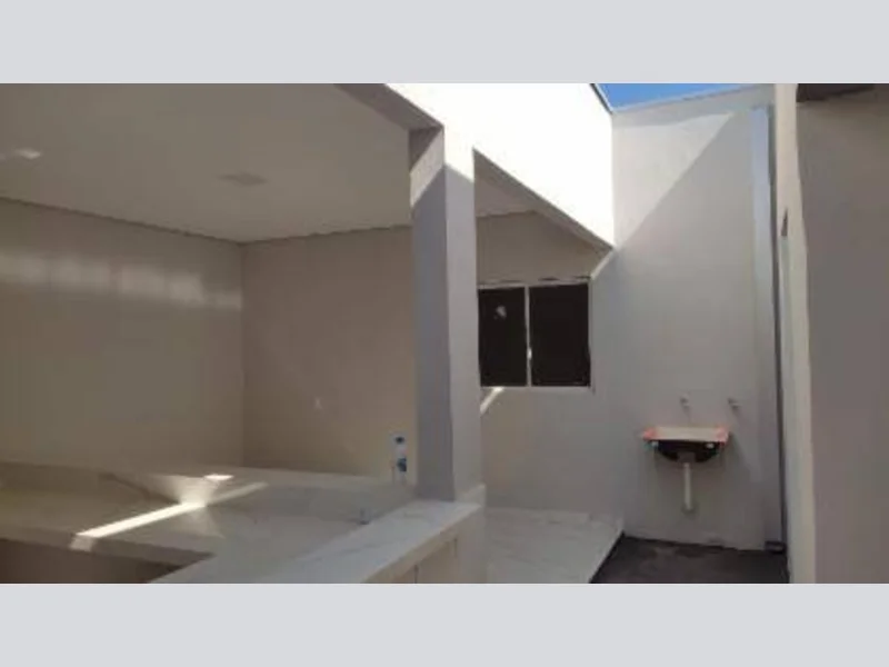 Foto 10 de 16: Casa em leilão em Arenápolis - MT, bairro Bela Vista — Casa - Arenápolis - MT