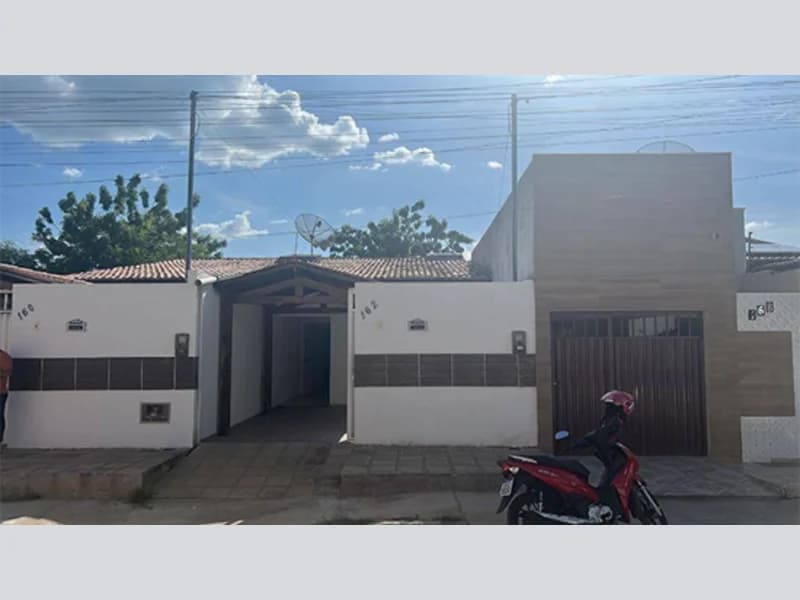 Foto 3 de 26: Casa em leilão em Patos - PB, bairro Monte Castelo — Casa - Patos - PB