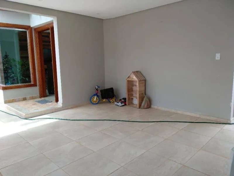 Foto 3 de 24: Casa em leilão em Varginha - MG, bairro Santa Luzia — Casa - Varginha - MG