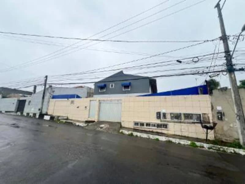 Foto 2 de 4: Casa em leilão em Lauro De Freitas - BA, bairro Ipitanga — Casa - Lauro de Freitas - BA