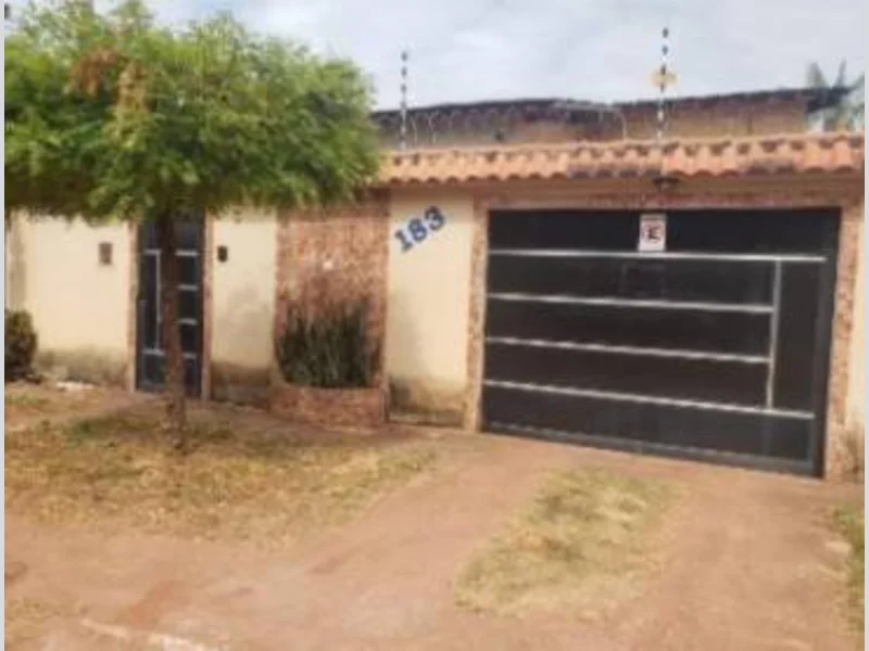 Foto 1 de 14: Casa em leilão em Santarém - PA, bairro Aeroporto Velho — Casa - Santarém - PA