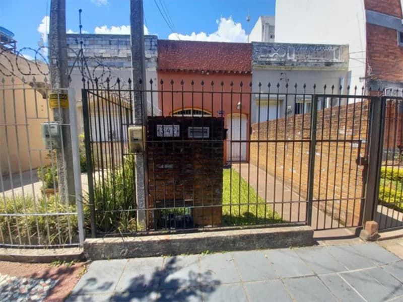 Foto 1 de 6: Casa em leilão em Pelotas - RS, bairro Centro — Casa - Pelotas - RS