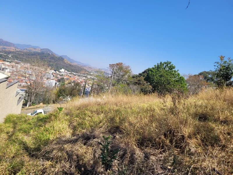 Foto 3 de 6: Terreno em leilão em Itajubá - MG, bairro Loteamento Jardim América — Terreno - Itajubá - MG