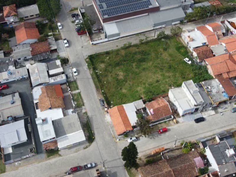 Foto 5 de 9: Terreno em leilão em Tijucas - SC, bairro Praça — Terreno - Tijucas - SC