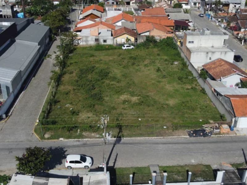 Foto 3 de 9: Terreno em leilão em Tijucas - SC, bairro Praça — Terreno - Tijucas - SC