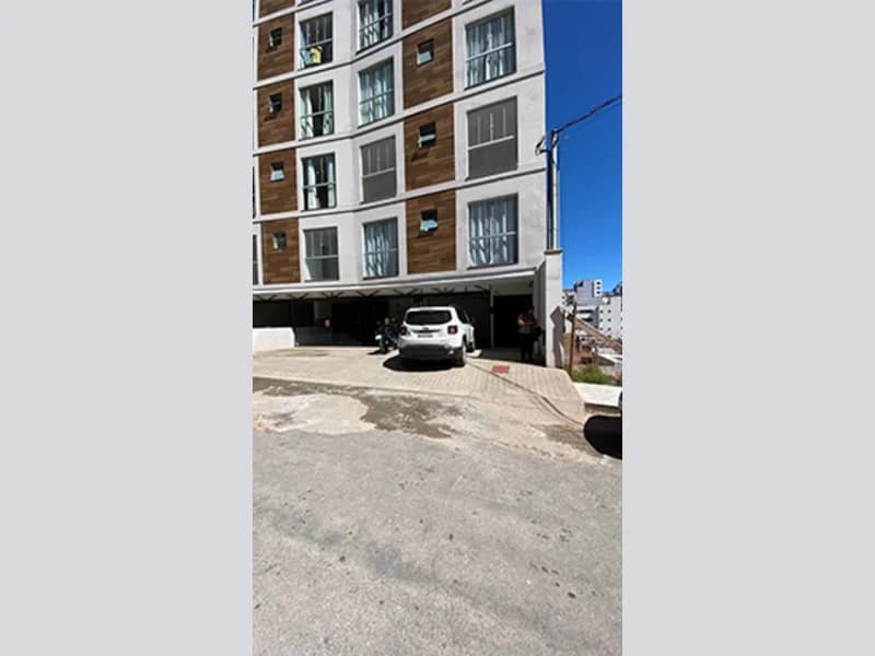 Foto 2 de 5: Apartamento em leilão em Barbacena - MG, bairro Centro — Apartamento - Barbacena - MG