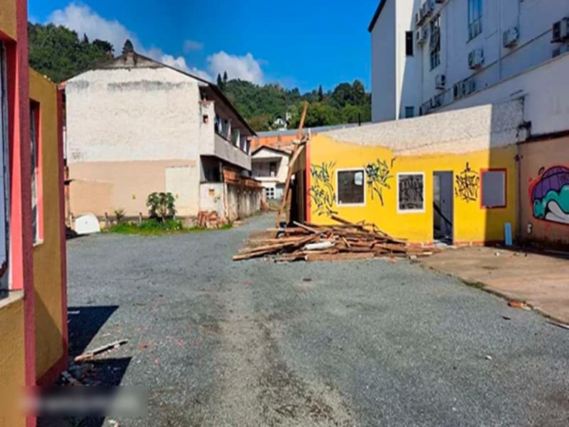 Foto 5 de 7: Terreno em leilão em Blumenau - SC, bairro Centro — Terreno - Blumenau - SC