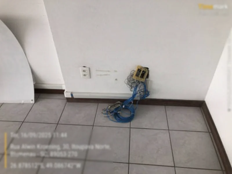 Foto 4 de 20: Comercial em leilão em Blumenau - SC, bairro Itoupava Norte — Sala - Blumenau - SC