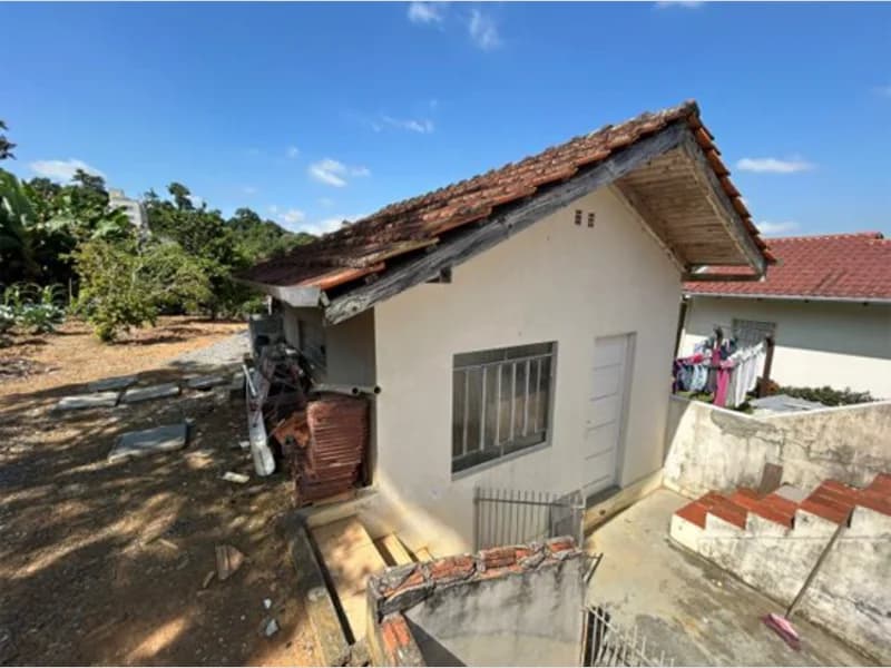 Foto 9 de 17: Terreno em leilão em Rio Do Sul - SC, bairro Eugênio Schneider — Terreno com edícula - Rio do Sul - SC