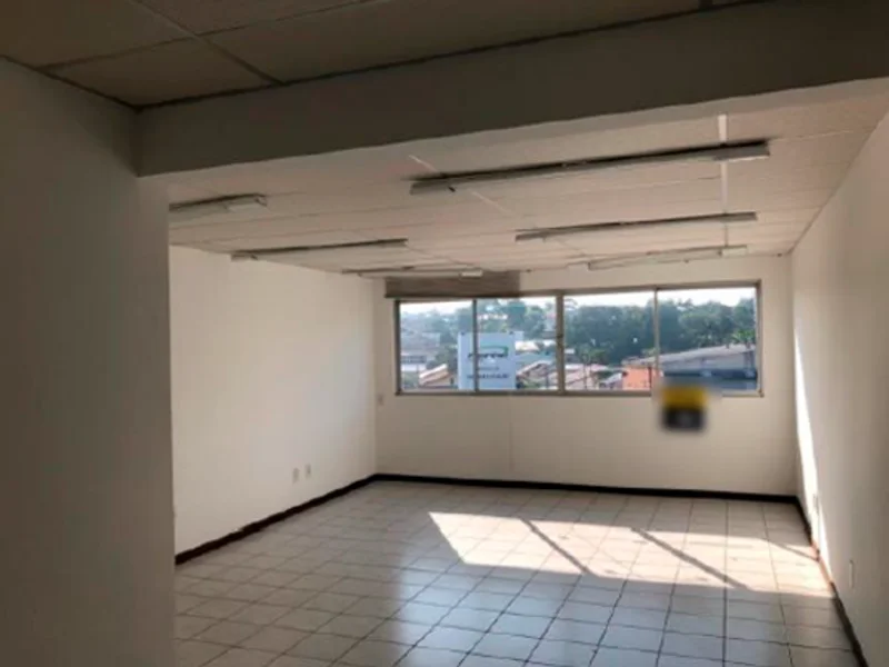 Foto 6 de 12: Comercial em leilão em Blumenau - SC, bairro Itoupava Norte — Sala - Blumenau - SC