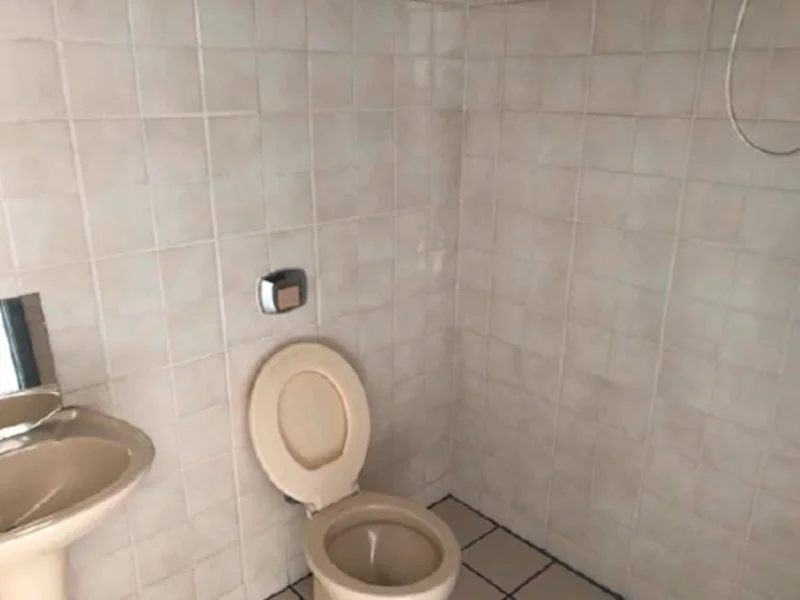 Foto 9 de 12: Comercial em leilão em Blumenau - SC, bairro Itoupava Norte — Sala - Blumenau - SC