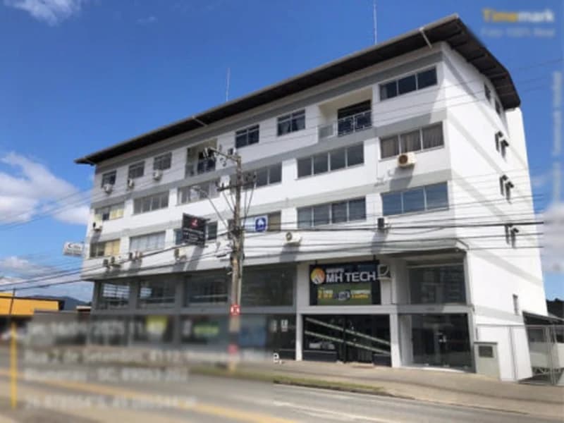 Foto 6 de 17: Comercial em leilão em Blumenau - SC, bairro Itoupava Norte — Sala - Blumenau - SC
