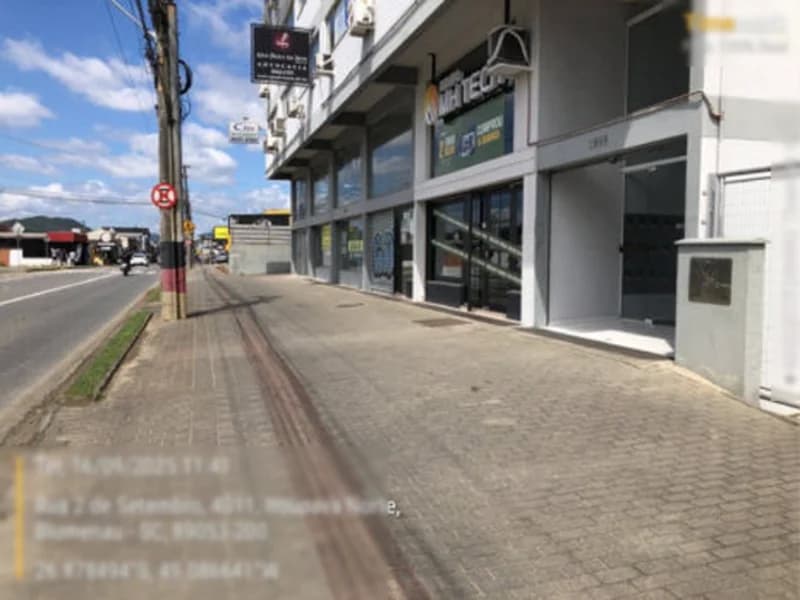 Foto 3 de 17: Comercial em leilão em Blumenau - SC, bairro Itoupava Norte — Sala - Blumenau - SC