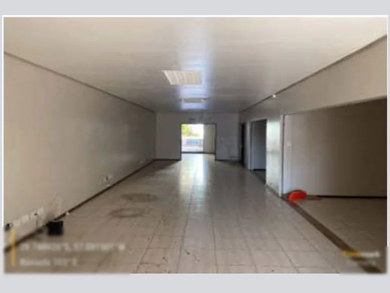 Foto 9 de 11: Comercial em leilão em Uruguaiana - RS, bairro Centro — Prédio - Uruguaiana - RS