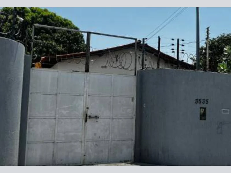Foto 1 de 5: Casa em leilão em Teresina - PI, bairro Ilhotas — Casa - Teresina - PI
