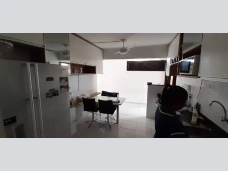 Foto 7 de 14: Casa em leilão em Natal - RN, bairro Ponta Negra — Casa - Natal - RN