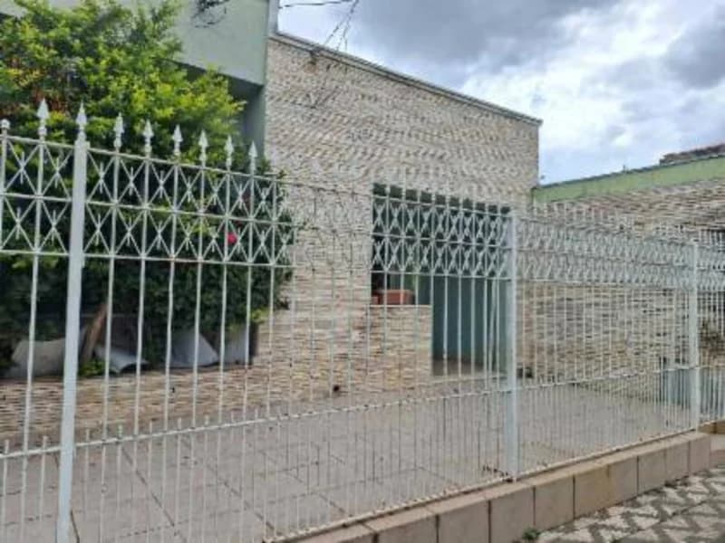 Foto 3 de 8: Casa em leilão em Lorena - SP, bairro Centro — Casa - Lorena - SP
